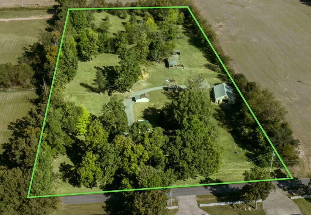 332 Jones Sparkman Road Murray KY 42071