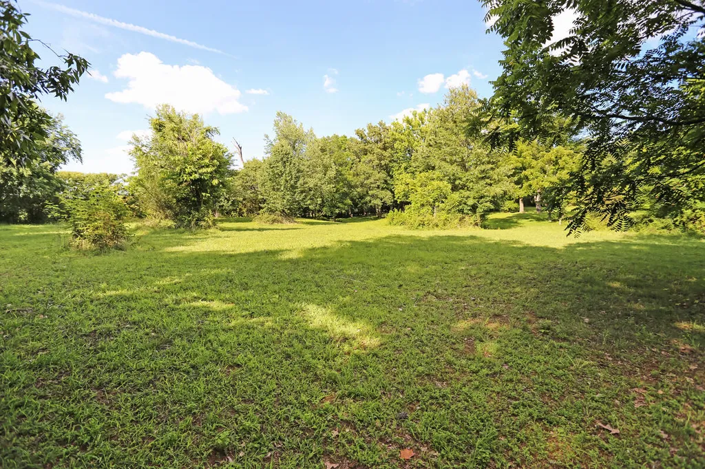 332 Jones Sparkman Road Murray KY 42071