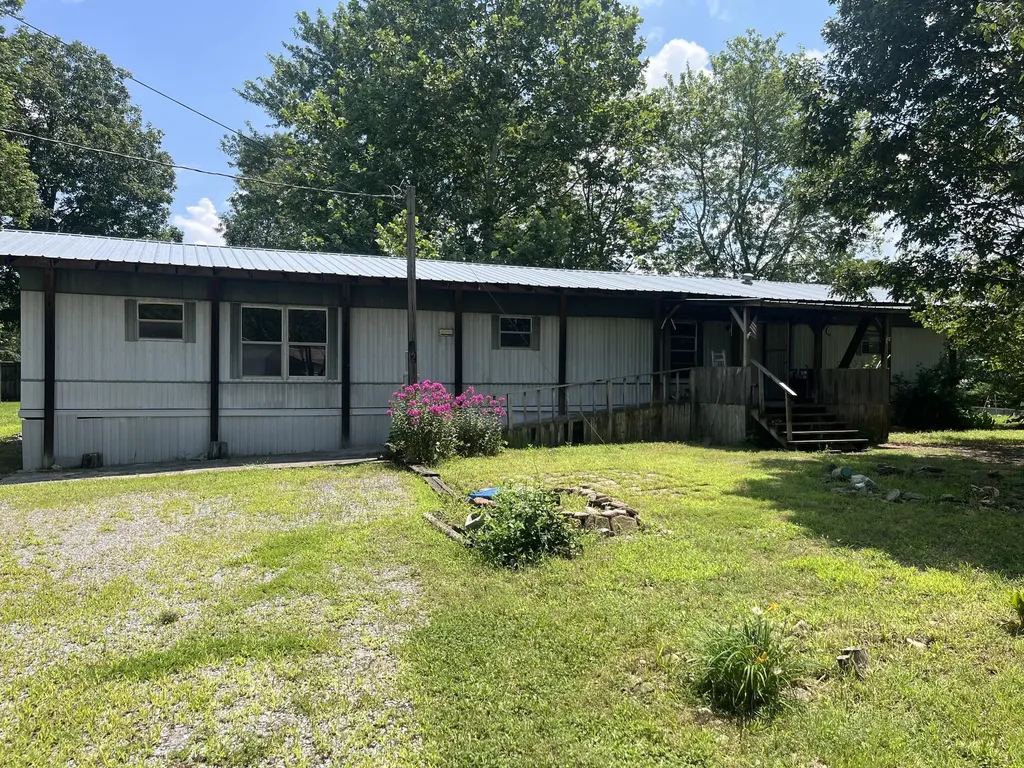 42 Sills Lane Benton KY 42025