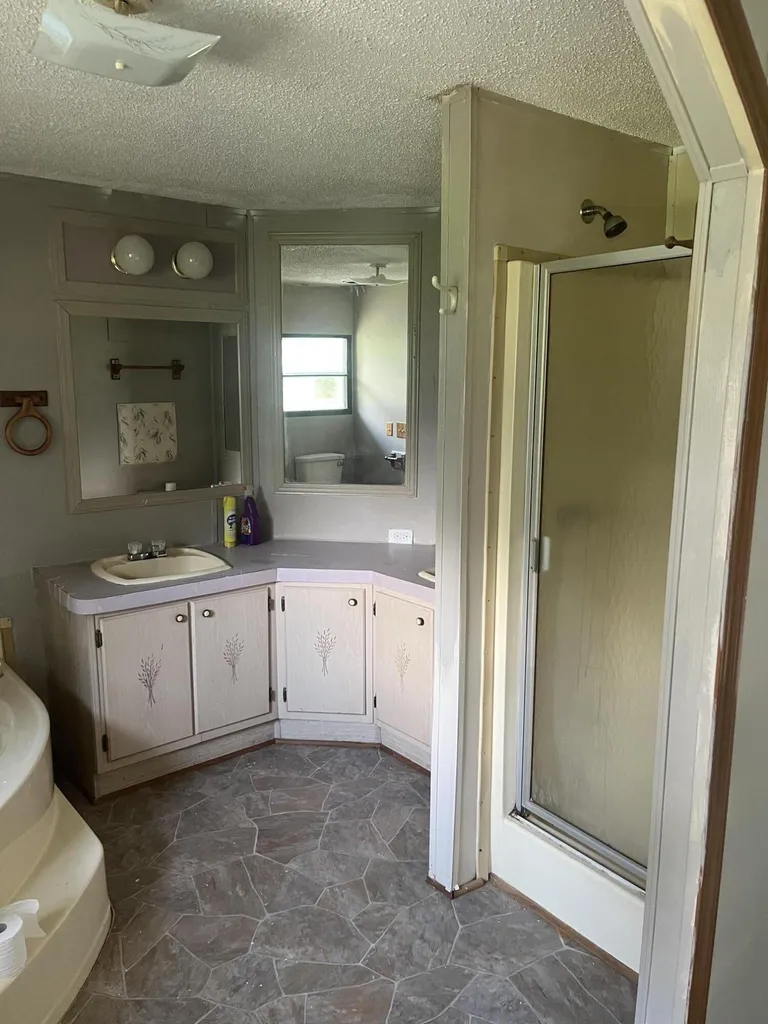 42 Sills Lane Benton KY 42025