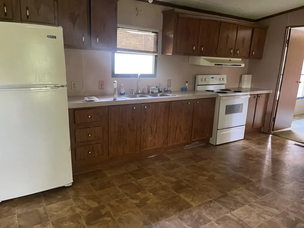 42 Sills Lane Benton KY 42025