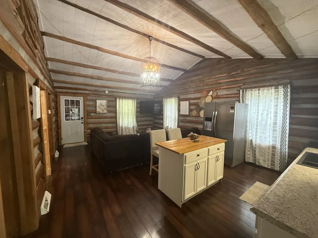 1227 Fount Hubbard Road London KY 40741