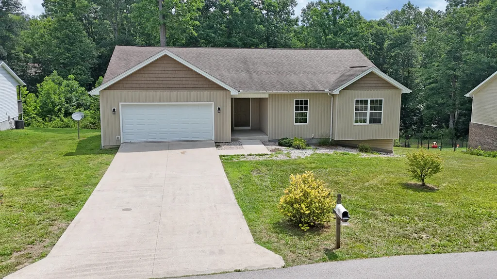 422 Scarlet Oak Drive London KY 40741