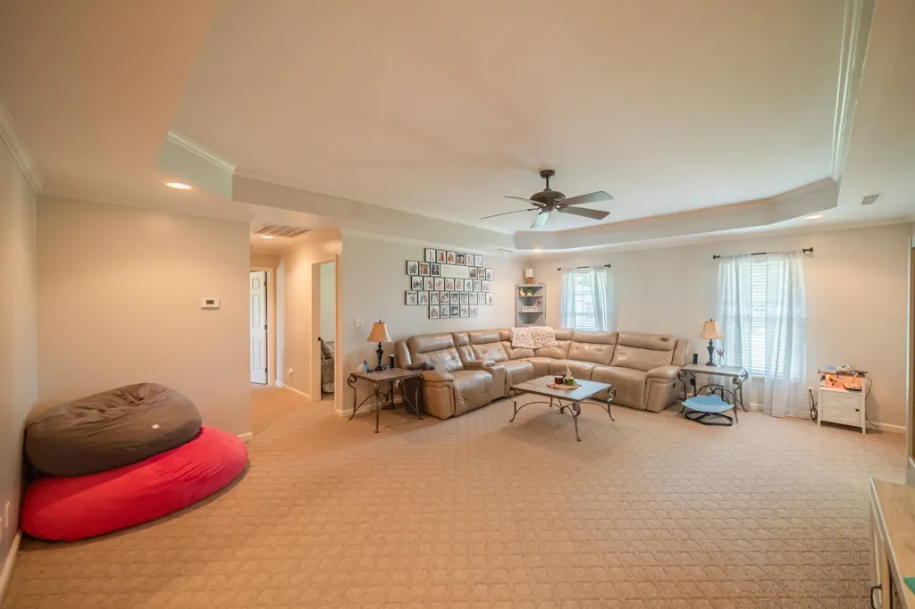 211 Larkspur Lane Paducah KY 42003