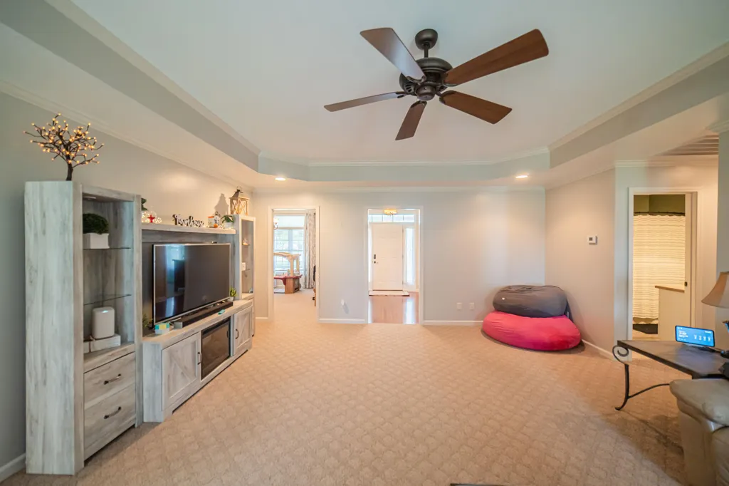 211 Larkspur Lane Paducah KY 42003