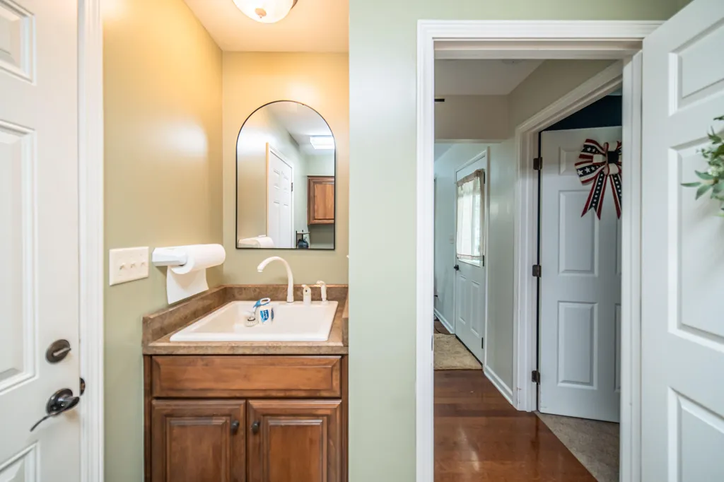 211 Larkspur Lane Paducah KY 42003