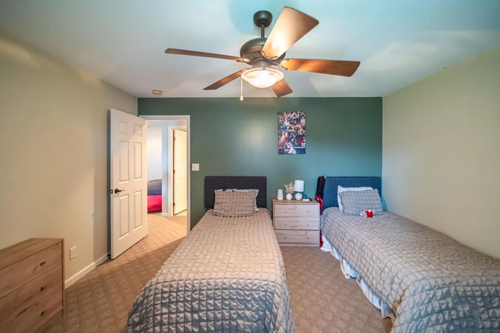 211 Larkspur Lane Paducah KY 42003