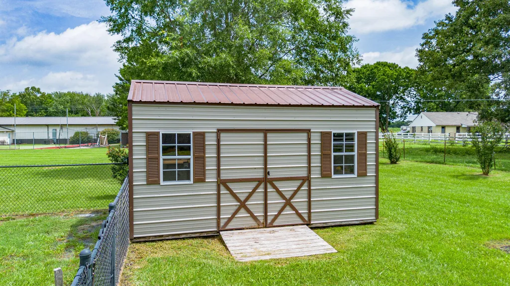 211 Larkspur Lane Paducah KY 42003