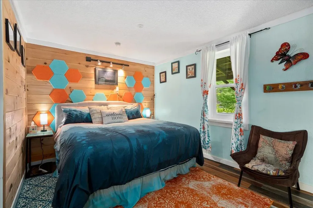 5931 Ky-15 Pine Ridge KY 41360