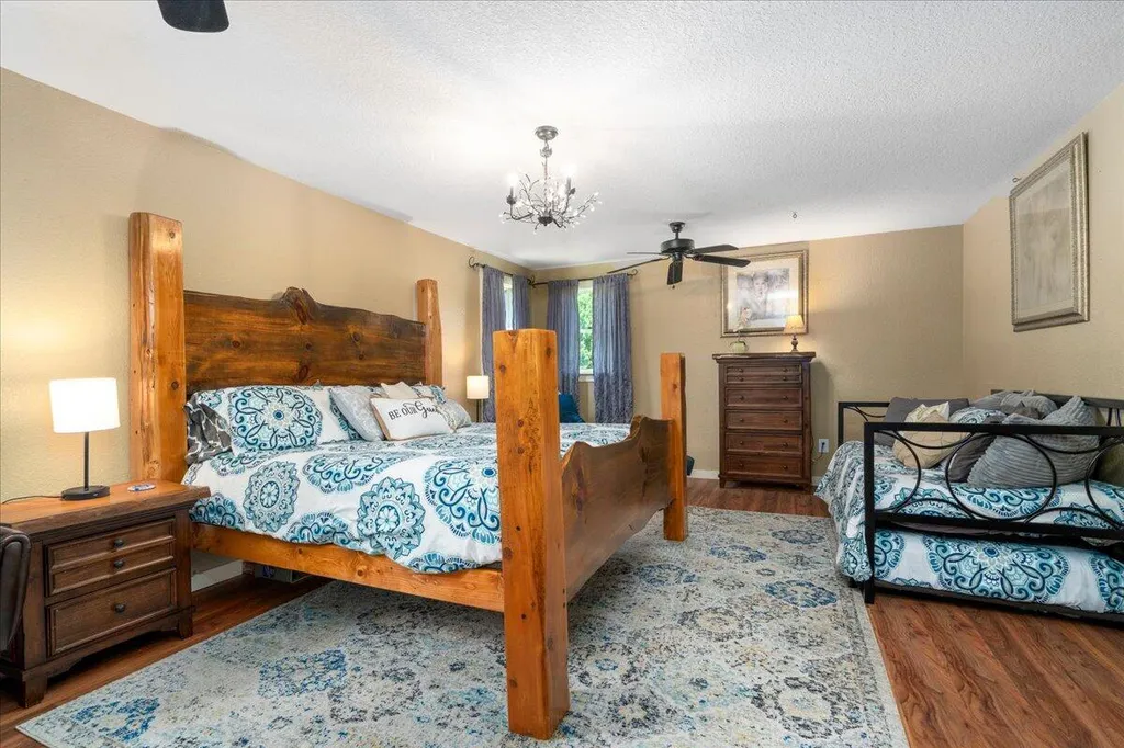 5931 Ky-15 Pine Ridge KY 41360