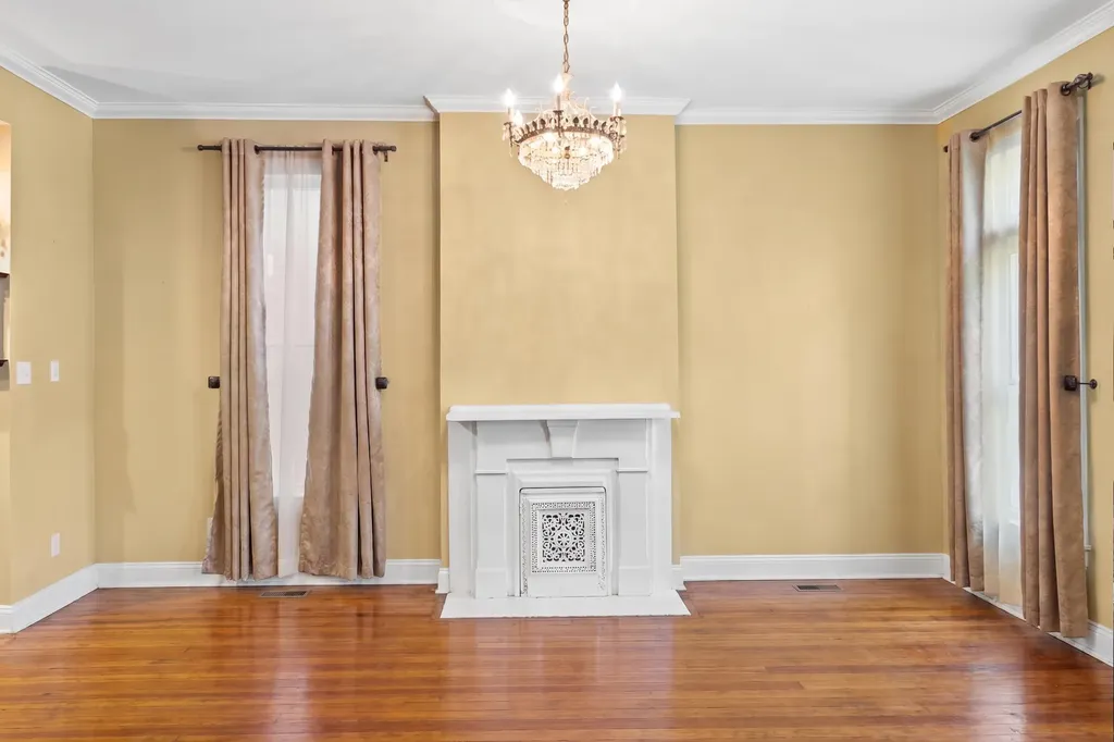 472 W 2nd Street Lexington KY 40507