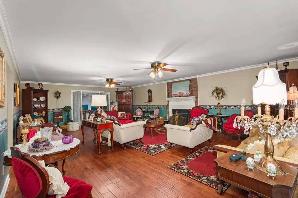 225 Blue Springs Boulevard Cadiz KY 42211