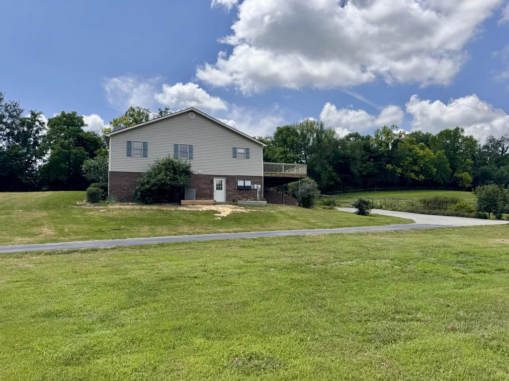 321 Tuggle Road Danville KY 40422