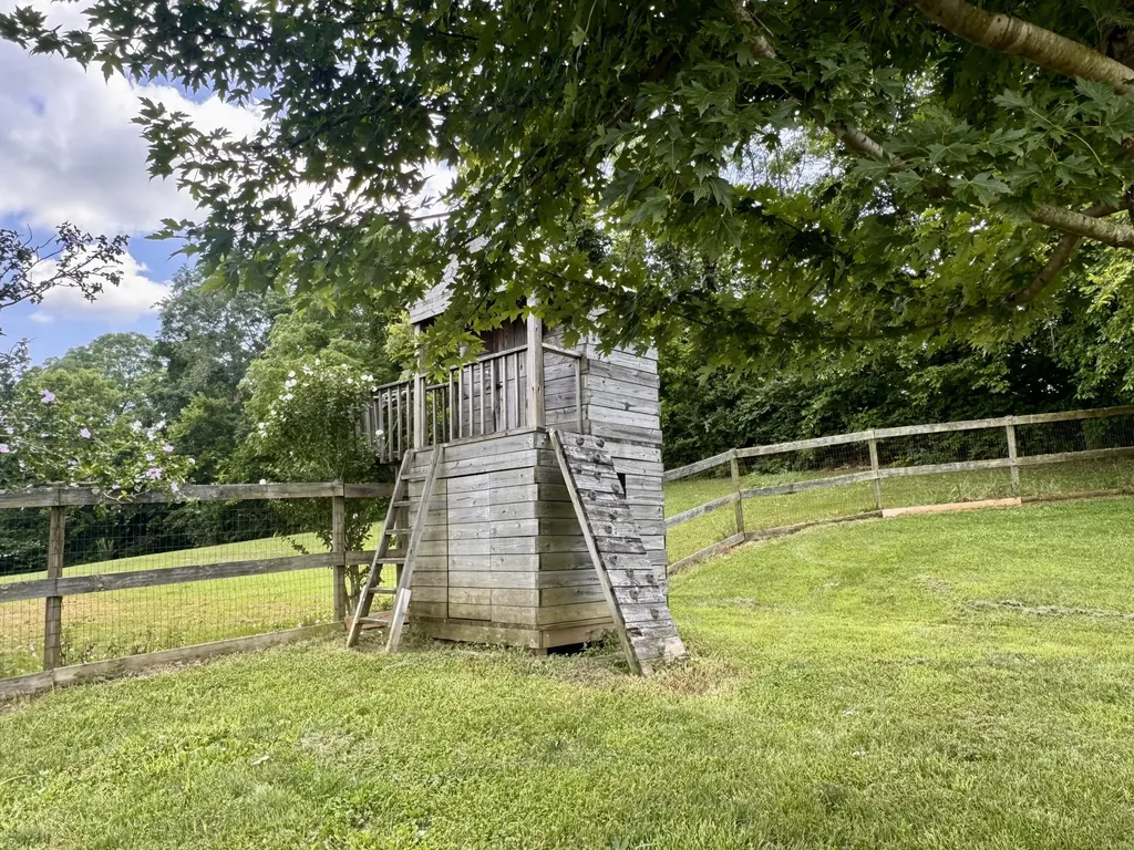 321 Tuggle Road Danville KY 40422