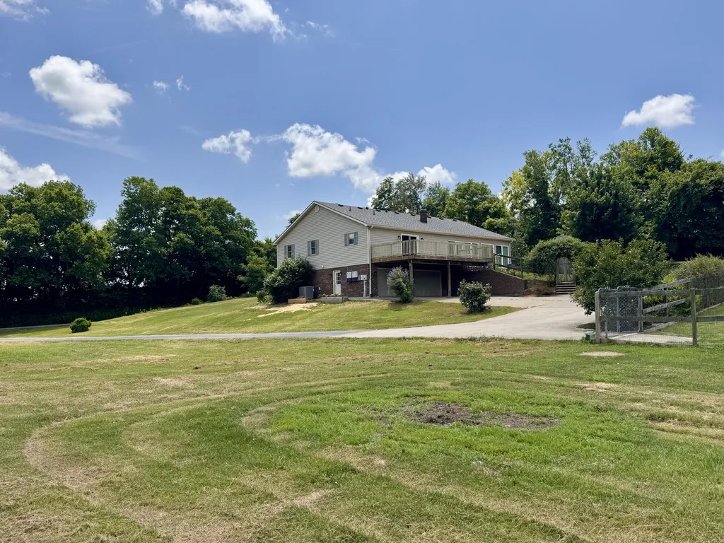 321 Tuggle Road Danville KY 40422
