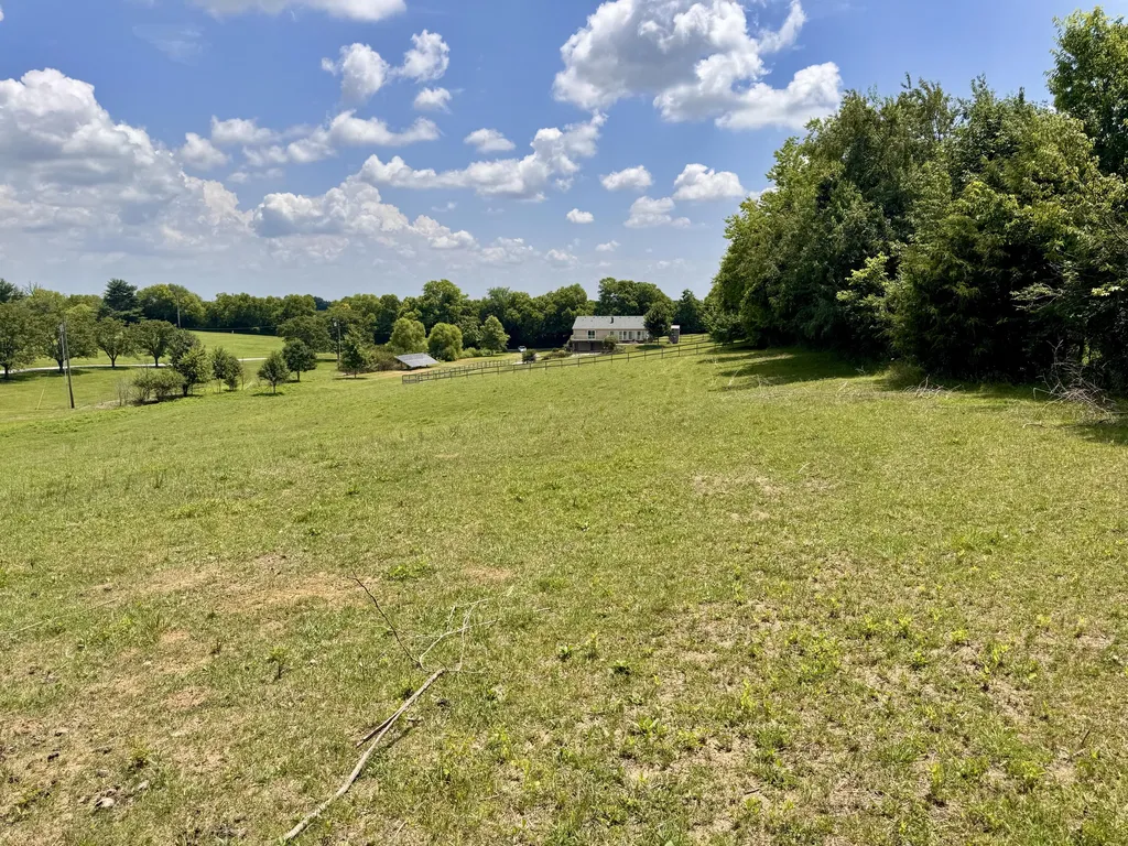 321 Tuggle Road Danville KY 40422