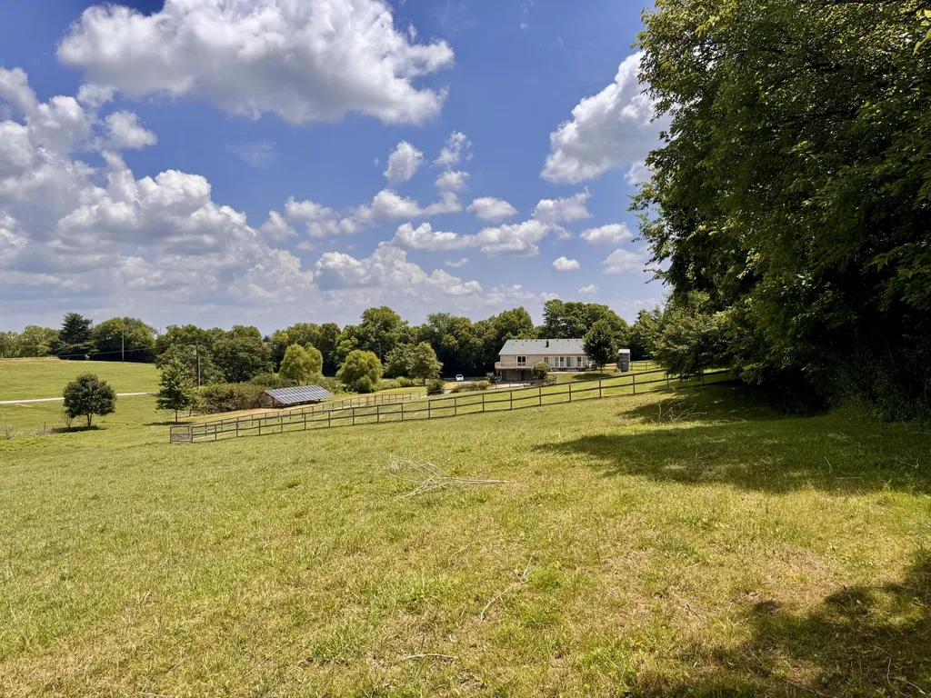321 Tuggle Road Danville KY 40422