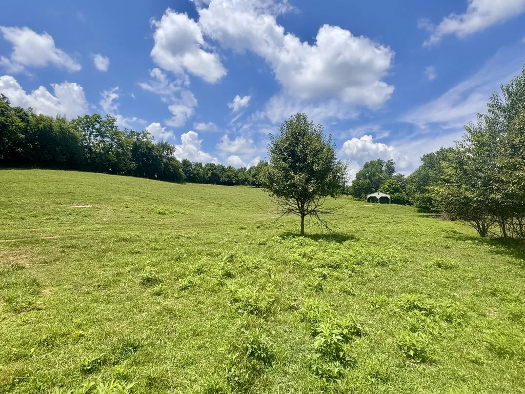 321 Tuggle Road Danville KY 40422