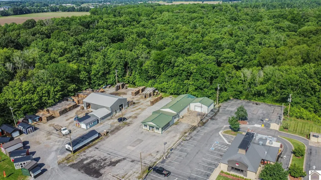 58 N Main Street Benton KY 42025