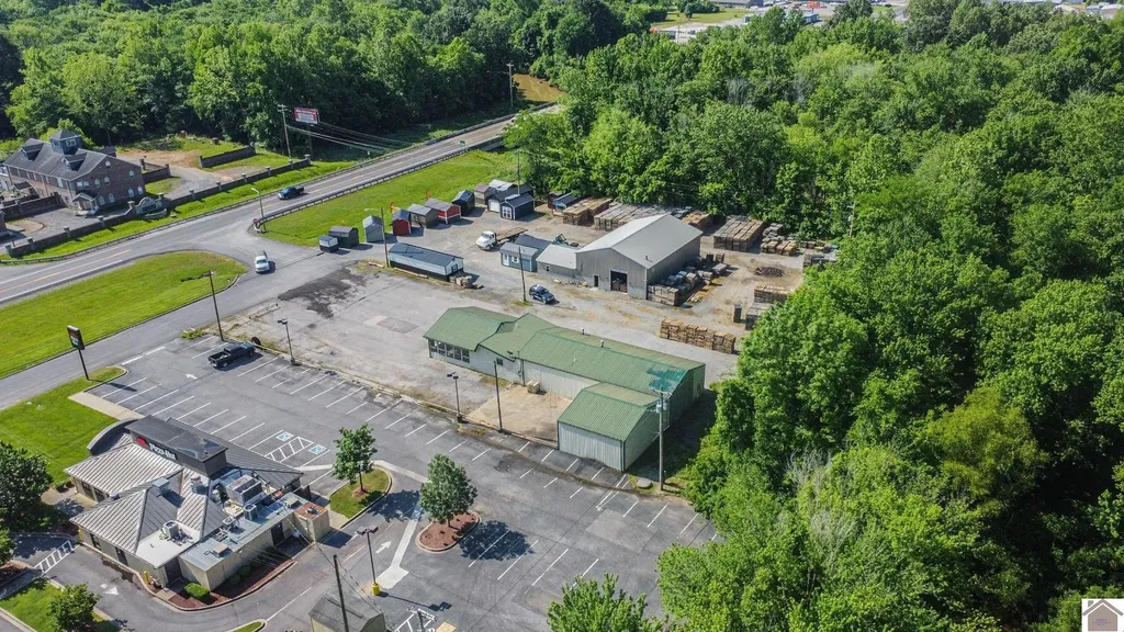 58 N Main Street Benton KY 42025