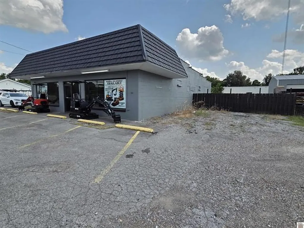 3515 Clarks River Road Paducah KY 42003