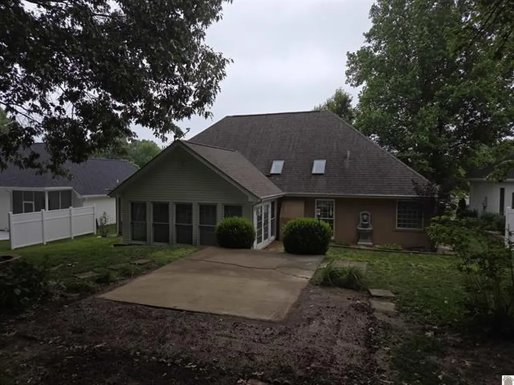 901 Aspen Way Paducah KY 42001
