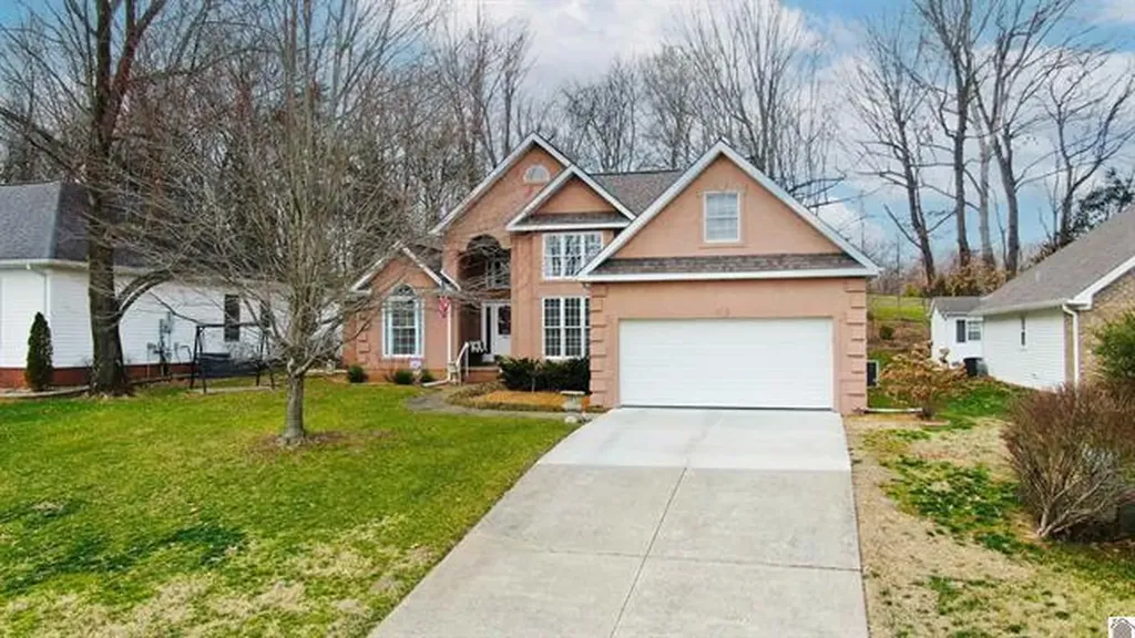 901 Aspen Way Paducah KY 42001