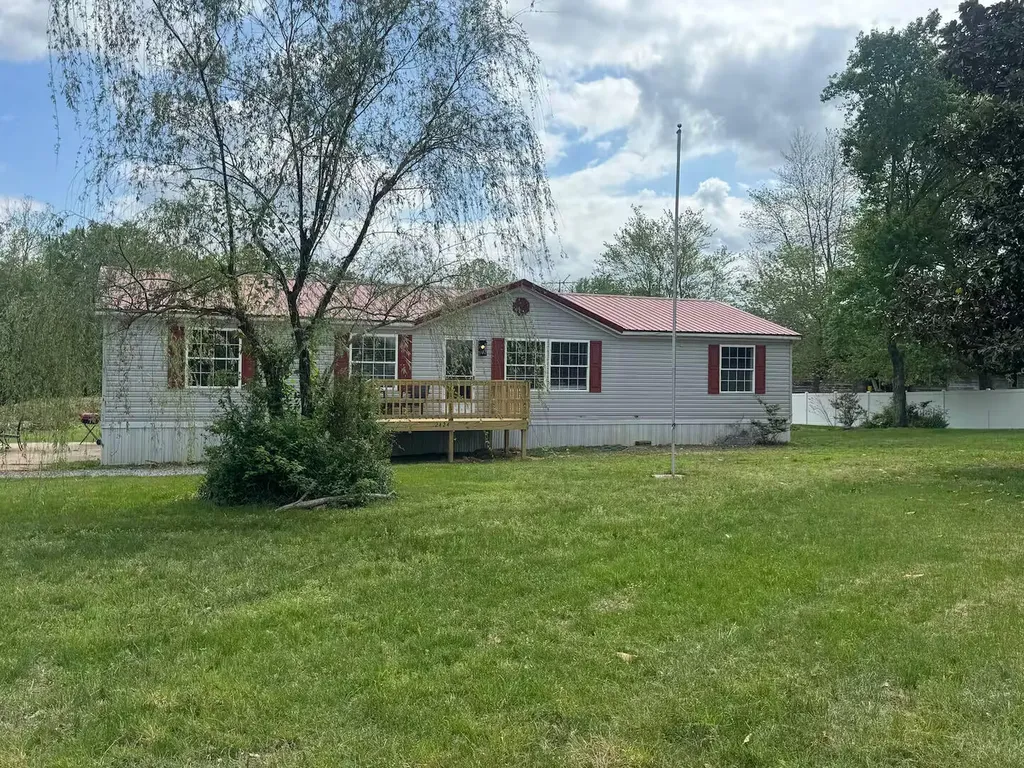 2424 Barge Island Road Benton KY 42025