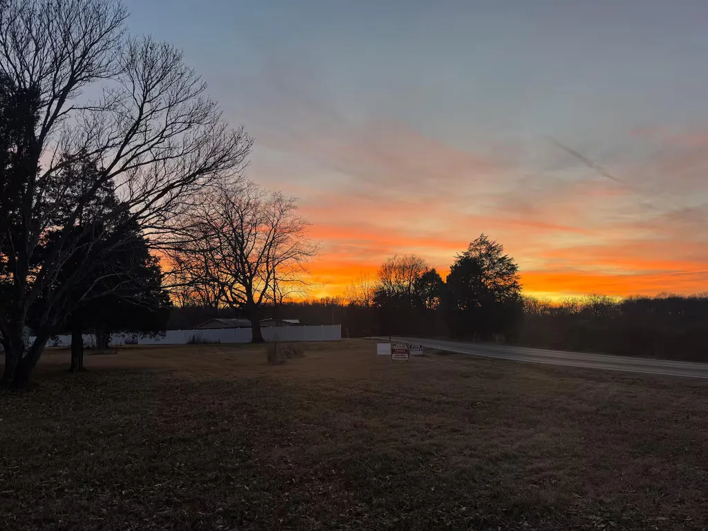 2424 Barge Island Road Benton KY 42025