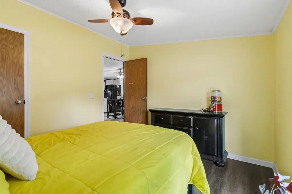 893 Herndon Lane Eminence KY 40019