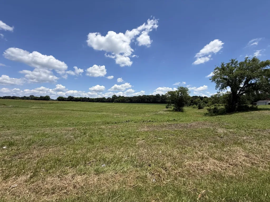 1720 Hopkins Road Murray KY 42071
