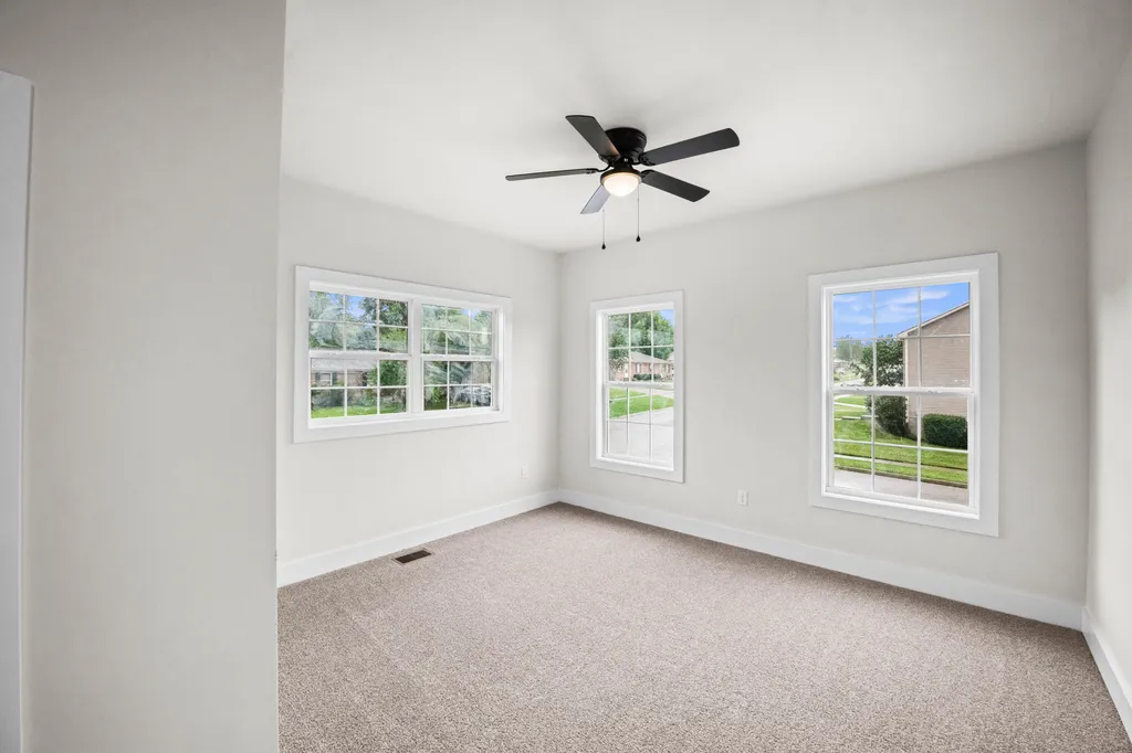 101 Elkchester Circle Nicholasville KY 40356