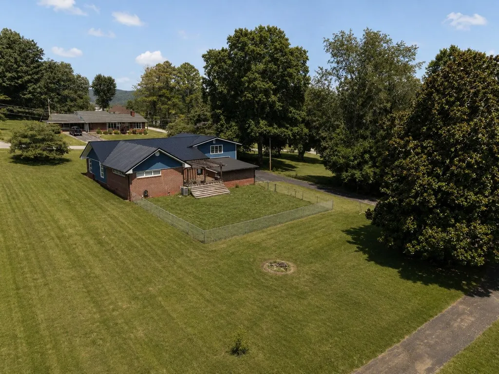 75 Hickory Hill Drive Monticello KY 42633