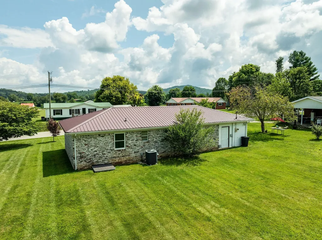 342 Highway 1808 Monticello KY 42633