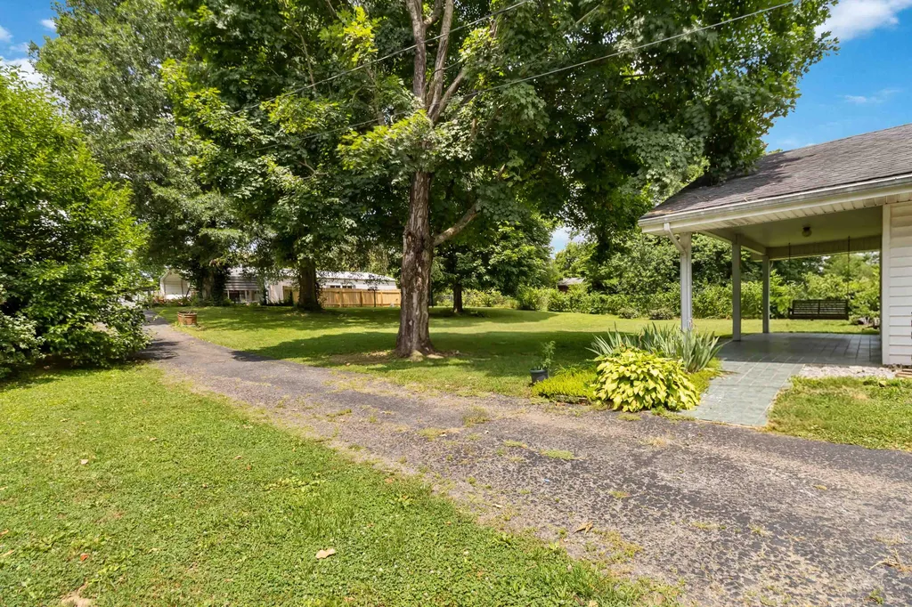 44 Lexington Court Danville KY 40422