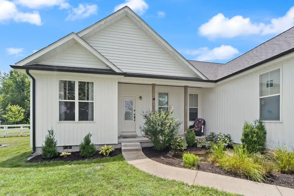 509 Old Midland Trail Salt Lick KY 40371