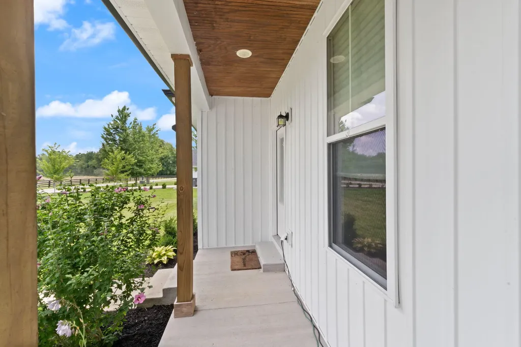 509 Old Midland Trail Salt Lick KY 40371