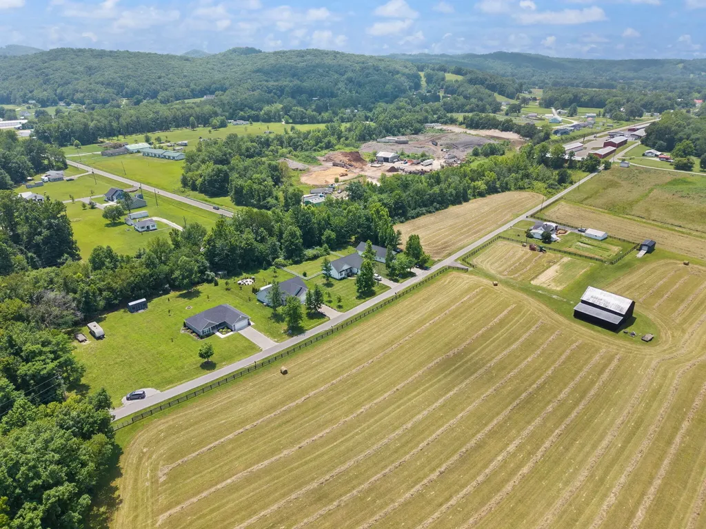 509 Old Midland Trail Salt Lick KY 40371