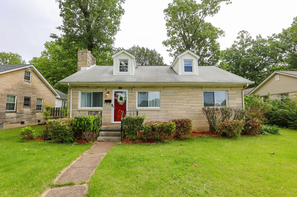 412 Joe Clifton Drive Paducah KY 42001