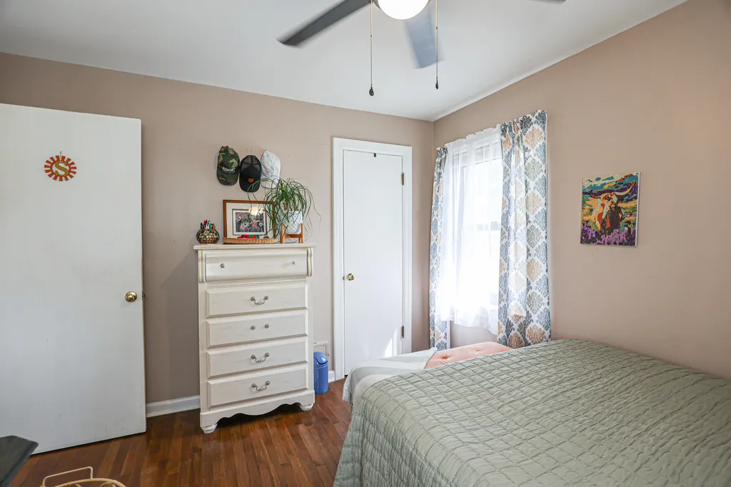 412 Joe Clifton Drive Paducah KY 42001