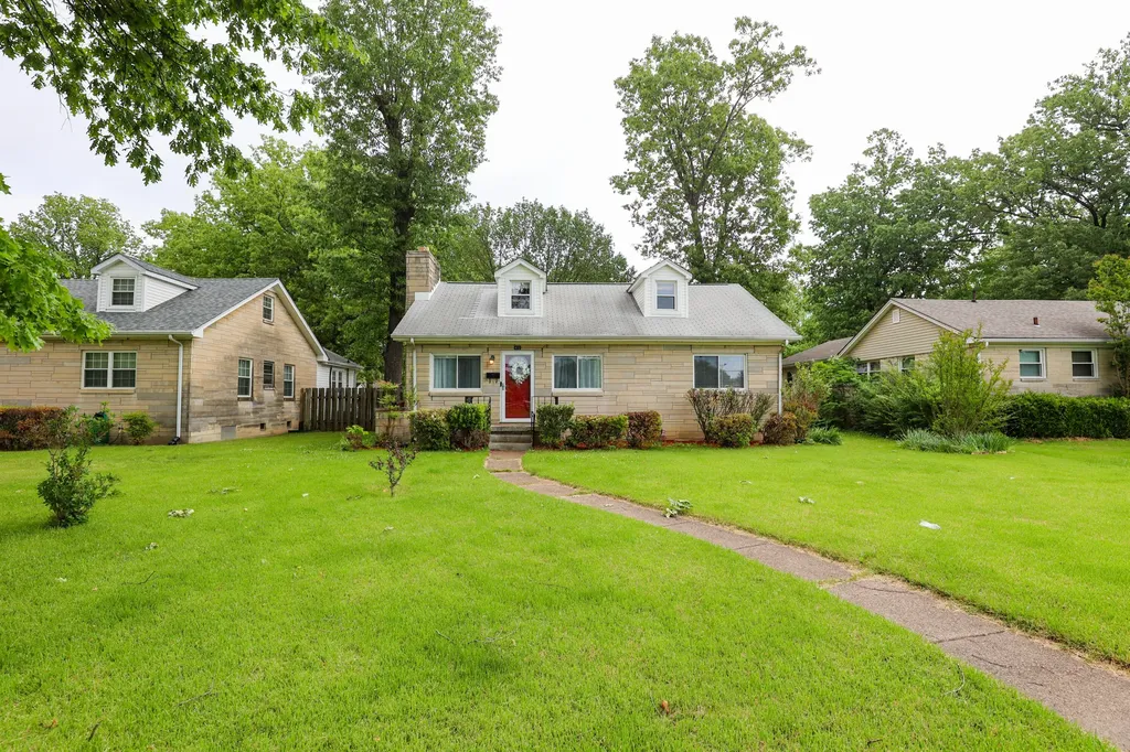 412 Joe Clifton Drive Paducah KY 42001