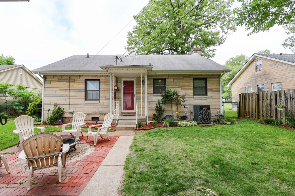 412 Joe Clifton Drive Paducah KY 42001