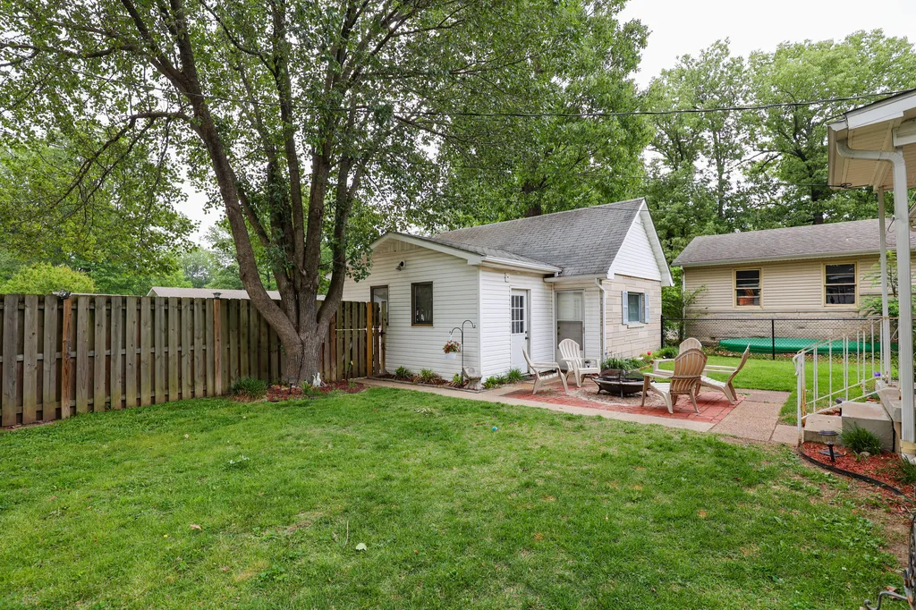 412 Joe Clifton Drive Paducah KY 42001