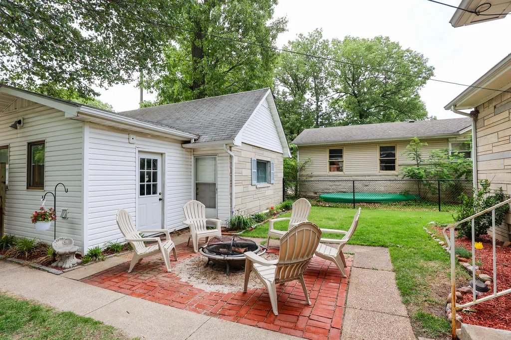412 Joe Clifton Drive Paducah KY 42001