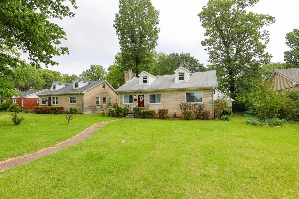 412 Joe Clifton Drive Paducah KY 42001