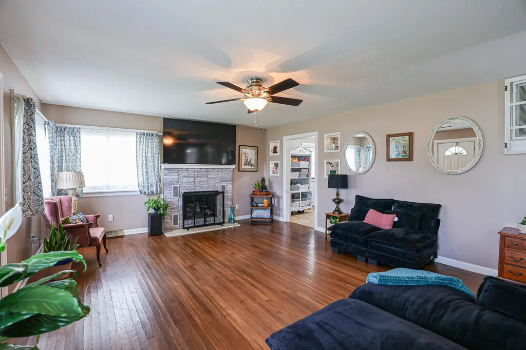 412 Joe Clifton Drive Paducah KY 42001