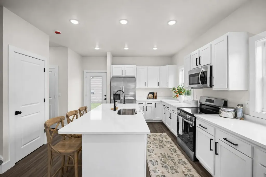 101-103 Josephine Court & 101-103 Elkchester Circle Nicholasville KY 40356