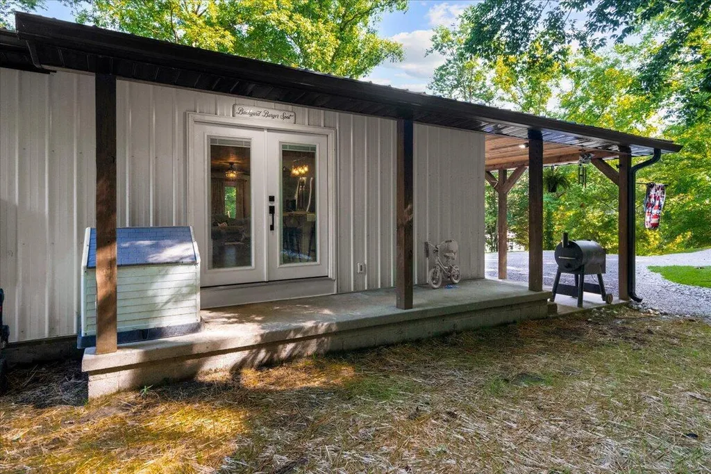 1820 N Fork Road Stanton KY 40380