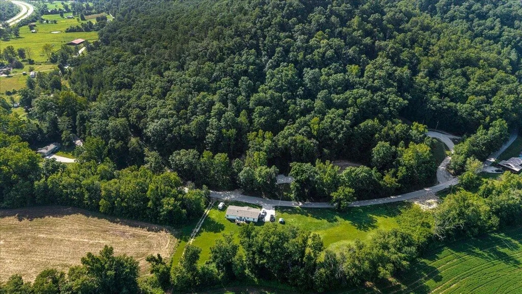 1820 N Fork Road Stanton KY 40380