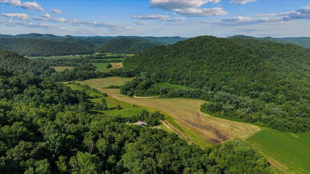 1820 N Fork Road Stanton KY 40380